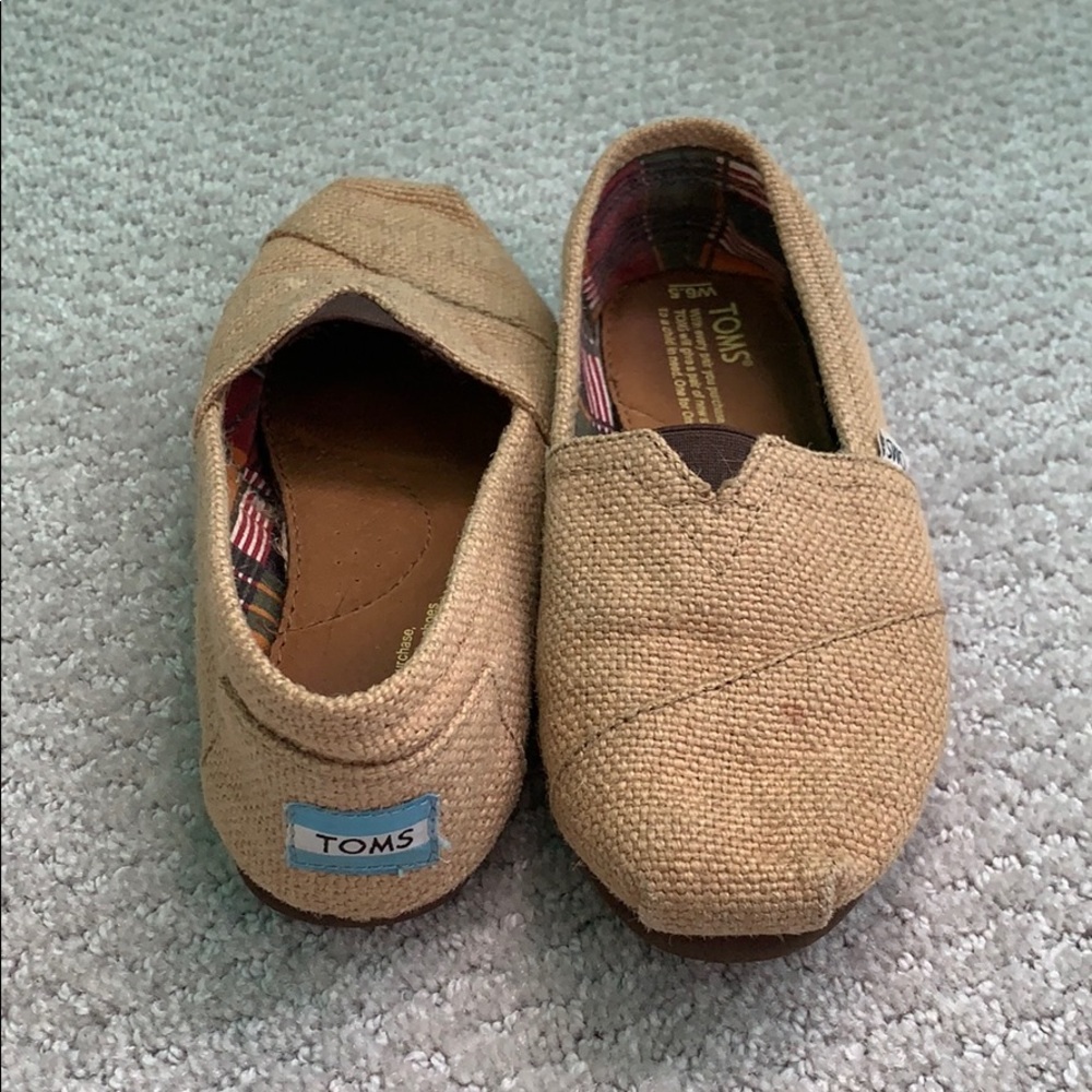 Size 6.5 burlap Toms